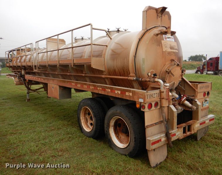 image for item DL0553 2012 Dragon  vacuum trailer