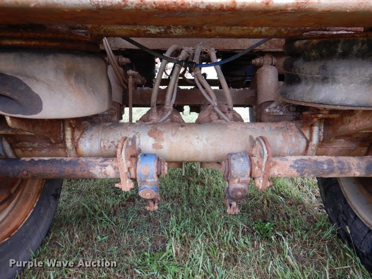 image for item DL0553 2012 Dragon  vacuum trailer