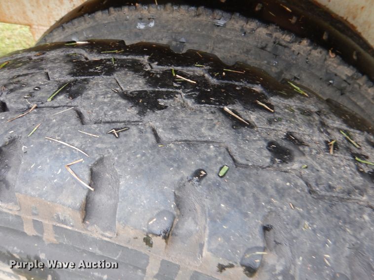 image for item DL0553 2012 Dragon  vacuum trailer