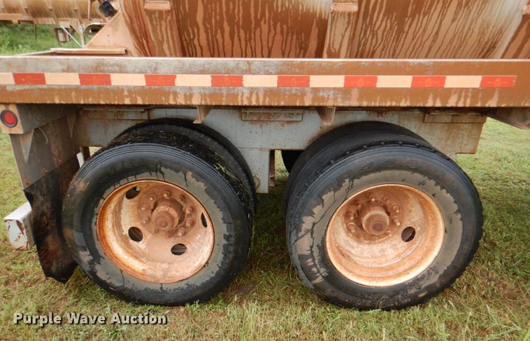 image for item DL0553 2012 Dragon  vacuum trailer