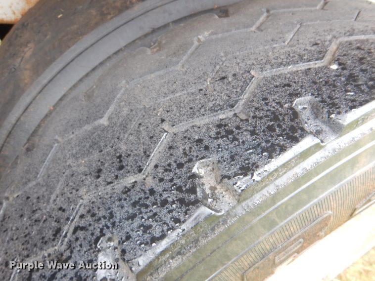 image for item DL0553 2012 Dragon  vacuum trailer