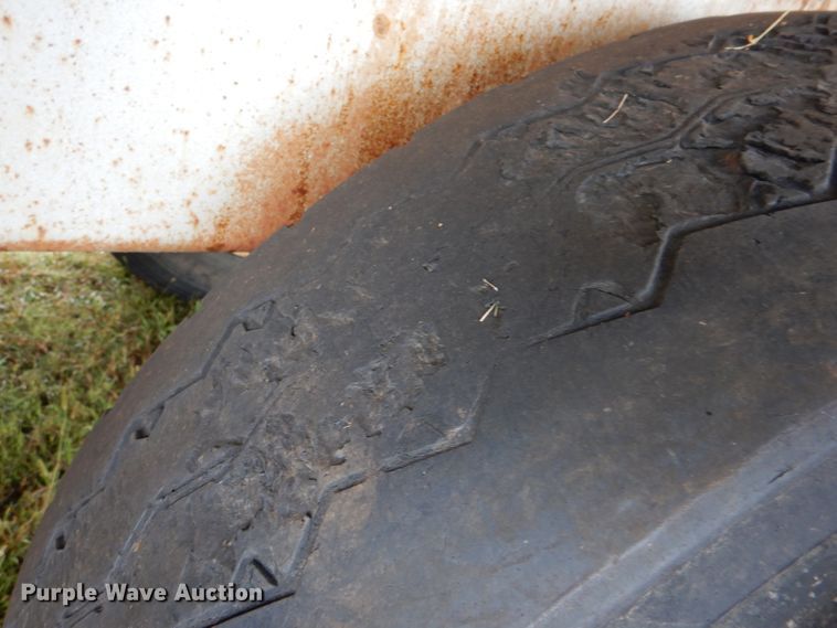 image for item DL0553 2012 Dragon  vacuum trailer