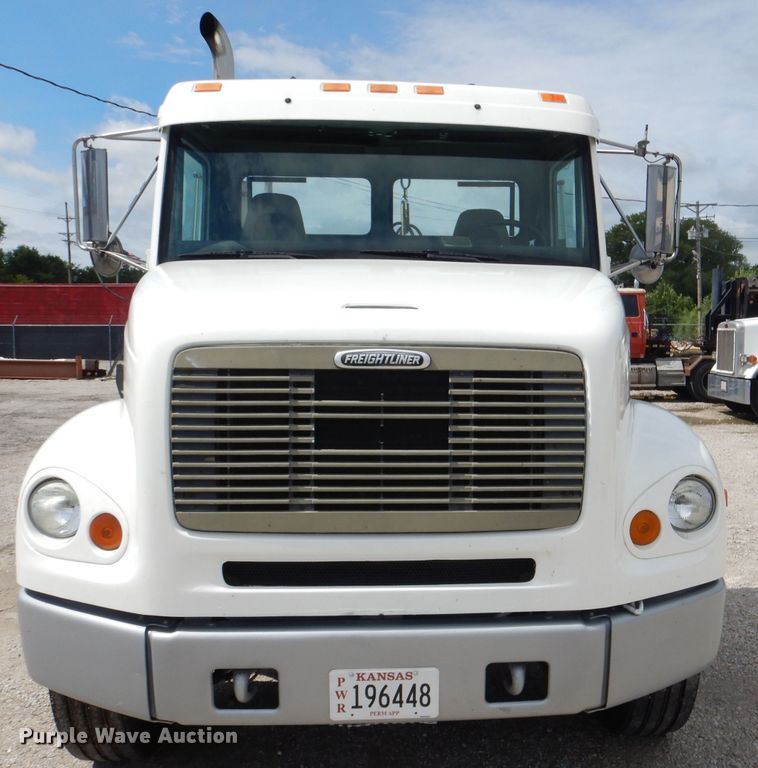 image for item DM1331 1998 Freightliner FL112  semi truck