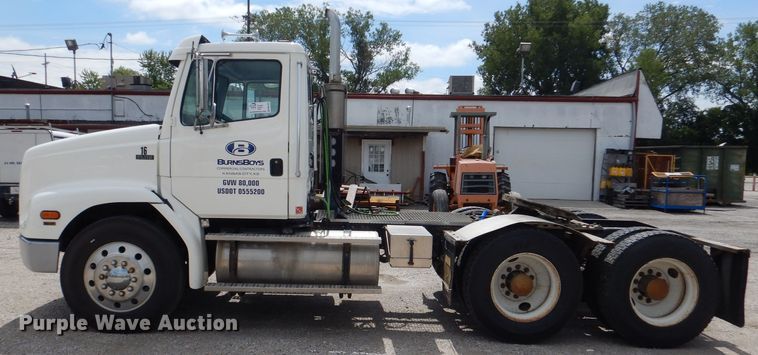 image for item DM1331 1998 Freightliner FL112  semi truck