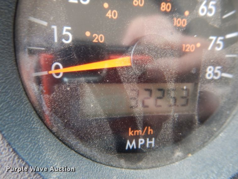 image for item DM1331 1998 Freightliner FL112  semi truck