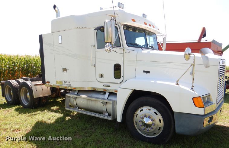 image for item DM1421 1999 Freightliner FLD120  semi truck