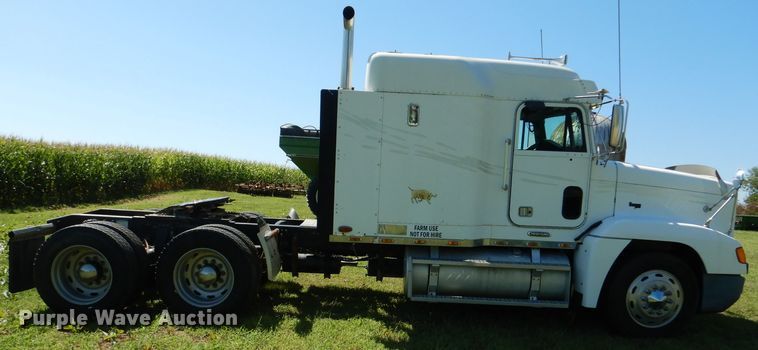 image for item DM1421 1999 Freightliner FLD120  semi truck
