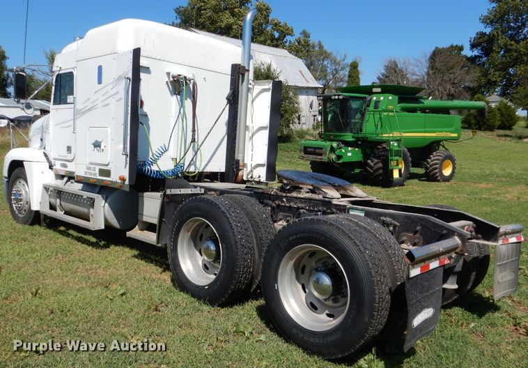 image for item DM1421 1999 Freightliner FLD120  semi truck