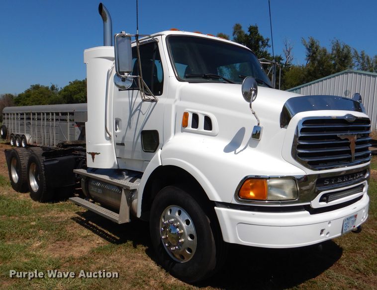 image for item DM1424 2005 Sterling AT9500  semi truck