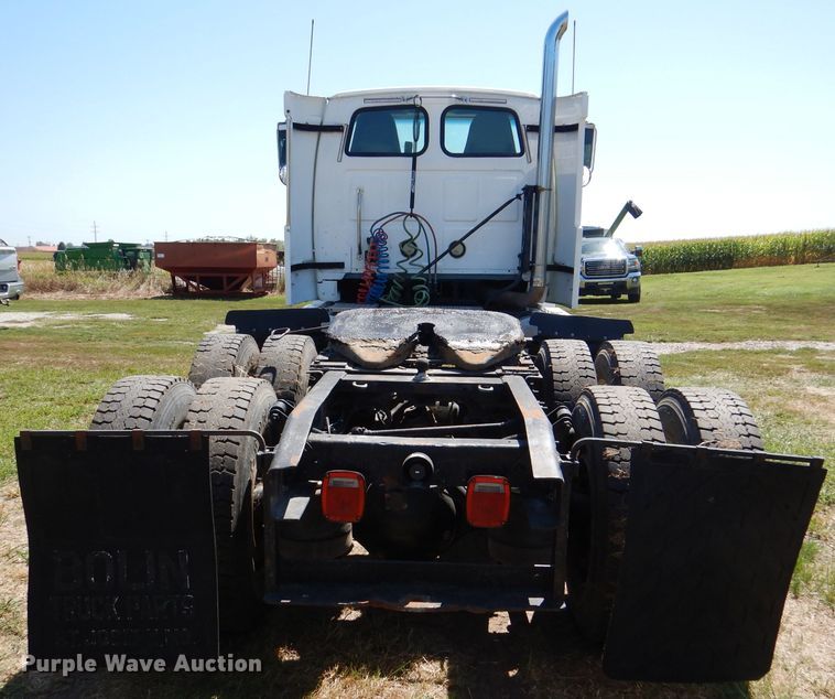image for item DM1424 2005 Sterling AT9500  semi truck