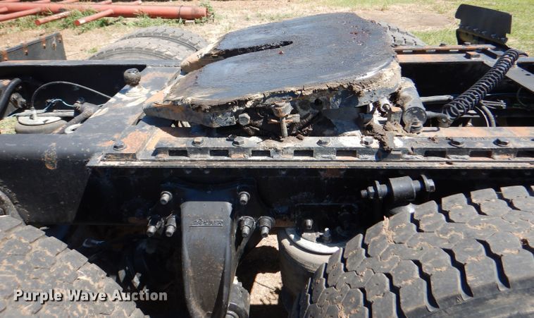 image for item DM1424 2005 Sterling AT9500  semi truck