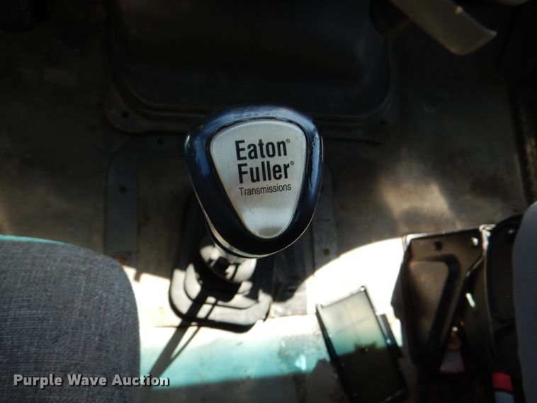 image for item DM1424 2005 Sterling AT9500  semi truck