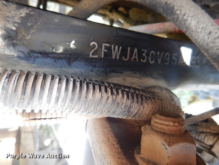 image for item DM1424 2005 Sterling AT9500  semi truck