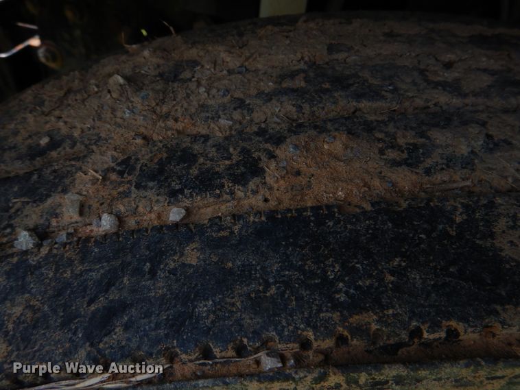 image for item DM3876 2005 Mack CV  semi truck