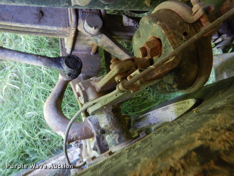 image for item DM3876 2005 Mack CV  semi truck