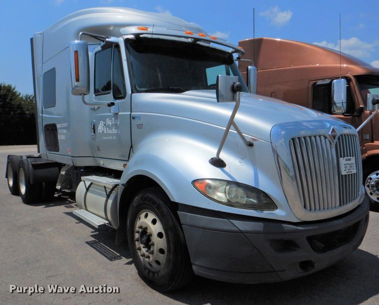 image for item DM3942 2013 International ProStar  truck tractor