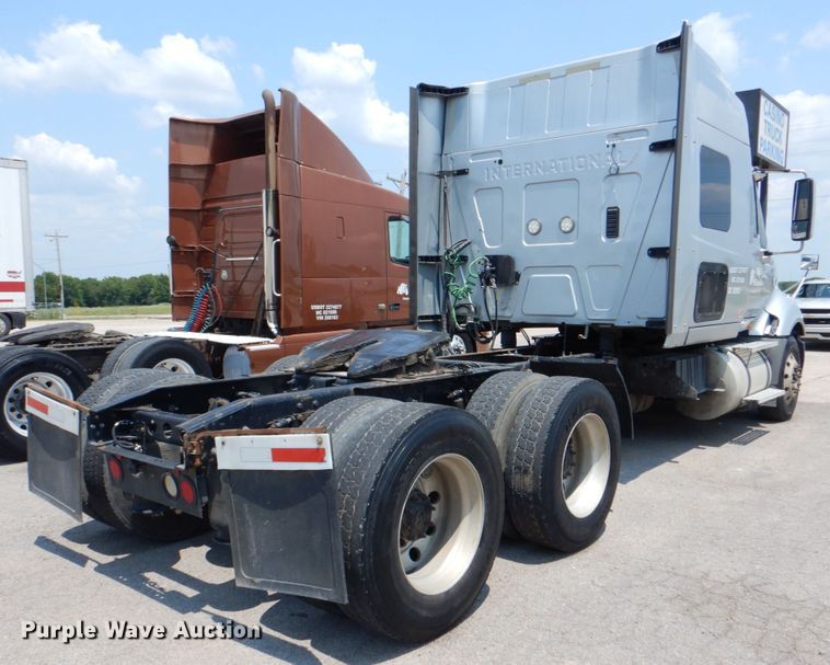 image for item DM3942 2013 International ProStar  truck tractor