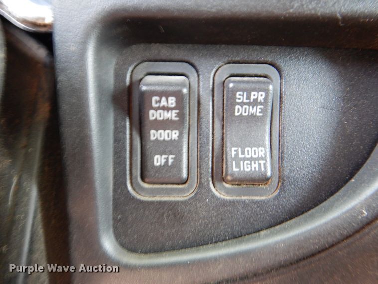 image for item DM3942 2013 International ProStar  truck tractor