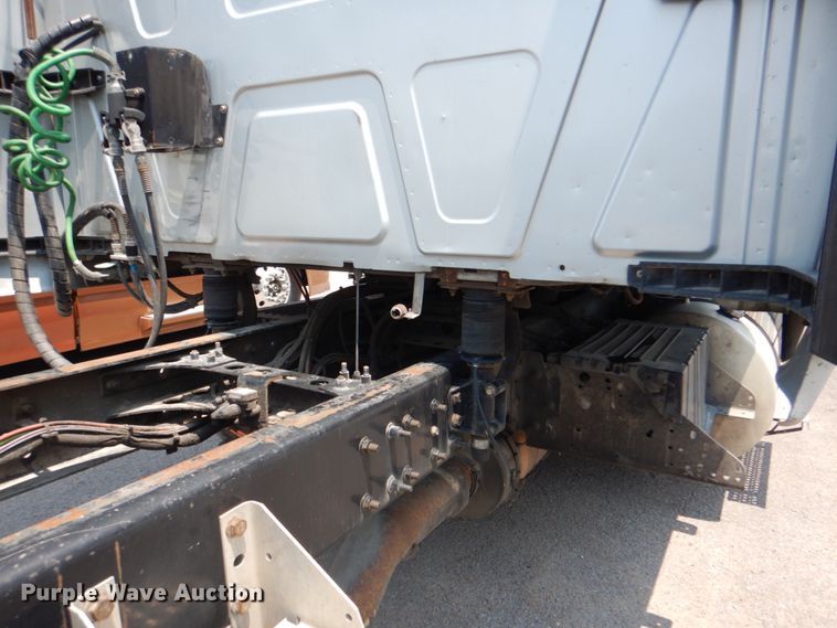 image for item DM3942 2013 International ProStar  truck tractor