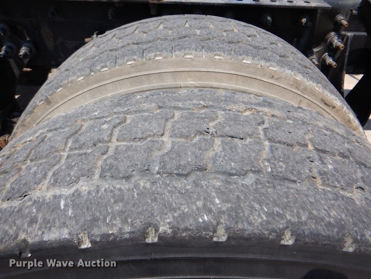 image for item DM3942 2013 International ProStar  truck tractor