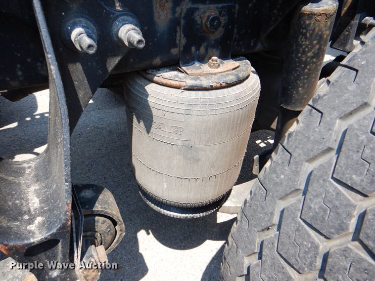 image for item DM3942 2013 International ProStar  truck tractor