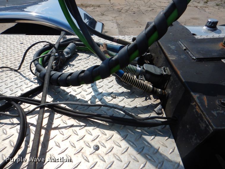 image for item DM3959 1999 Kenworth T800  semi truck