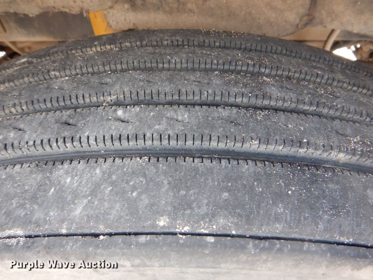 image for item DM3959 1999 Kenworth T800  semi truck