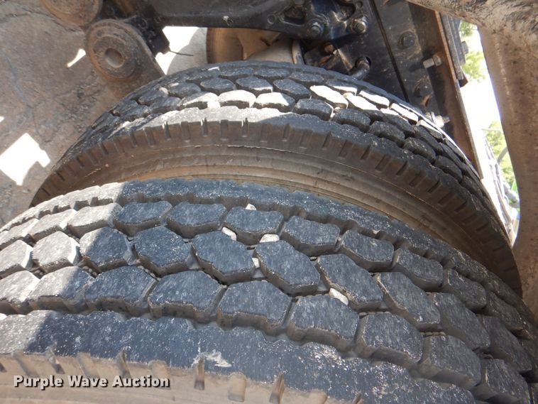 image for item DM3959 1999 Kenworth T800  semi truck