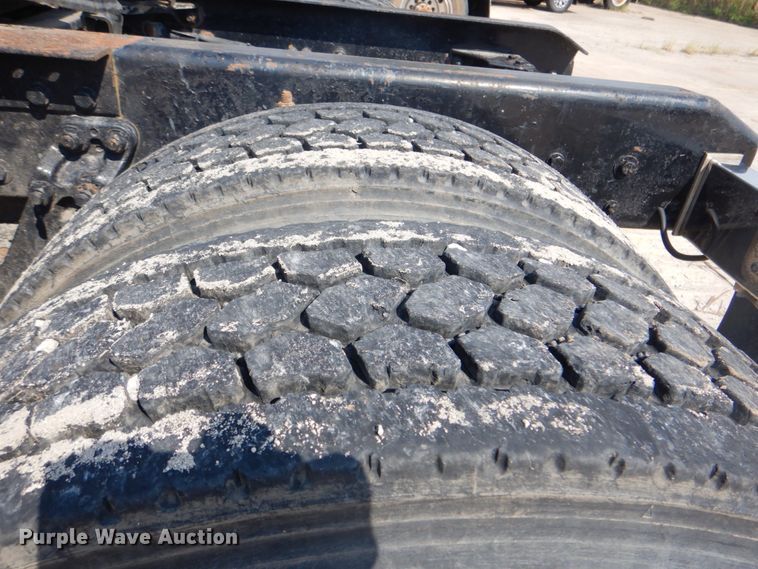 image for item DM3959 1999 Kenworth T800  semi truck