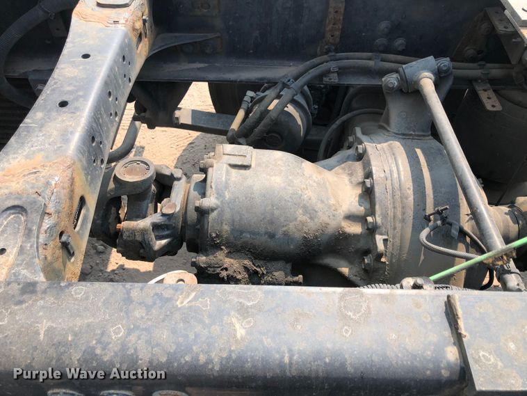 image for item DN1999 2016 Freightliner Cascadia 125  semi truck