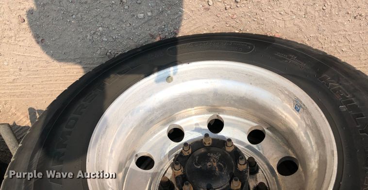 image for item DN1999 2016 Freightliner Cascadia 125  semi truck