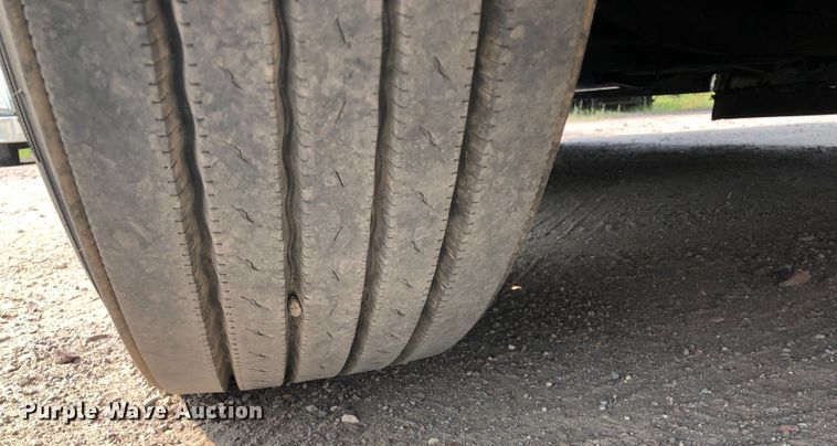 image for item DN1999 2016 Freightliner Cascadia 125  semi truck