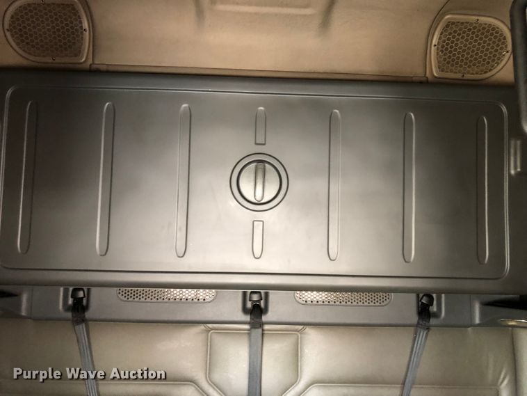 image for item DN2001 2015 Freightliner Cascadia 125  semi truck