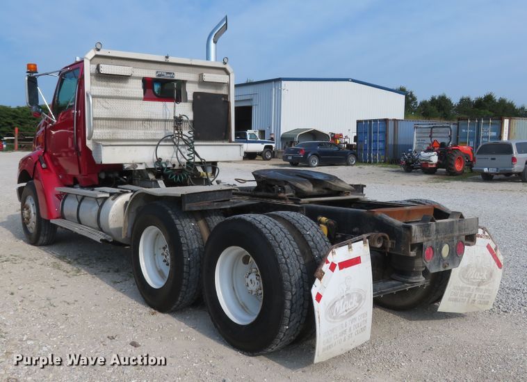 image for item FP9360 2003 Sterling LT9500  semi truck