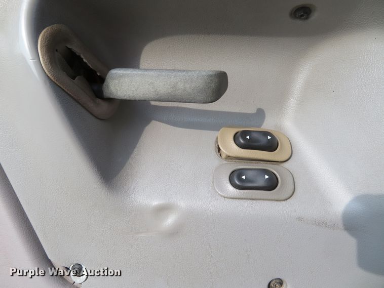 image for item FP9360 2003 Sterling LT9500  semi truck