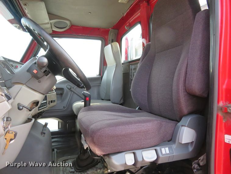 image for item FP9360 2003 Sterling LT9500  semi truck