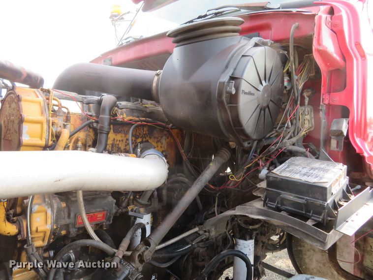 image for item FP9360 2003 Sterling LT9500  semi truck