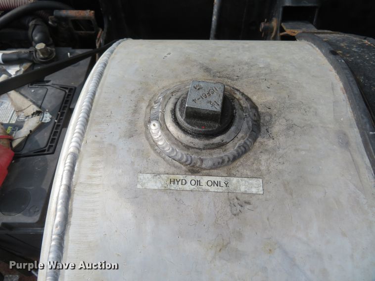 image for item FP9360 2003 Sterling LT9500  semi truck