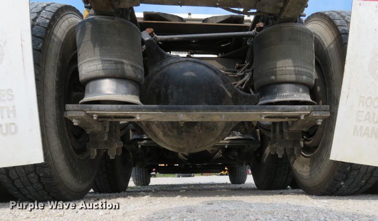 image for item FP9360 2003 Sterling LT9500  semi truck