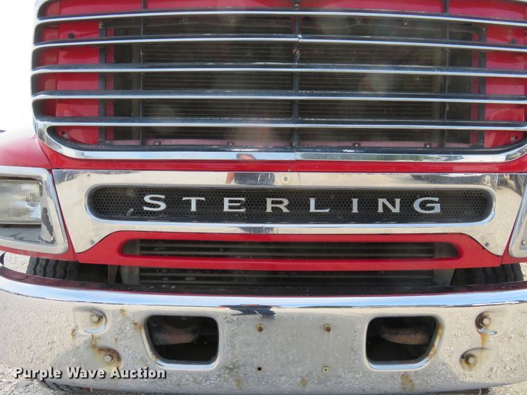 image for item FP9360 2003 Sterling LT9500  semi truck