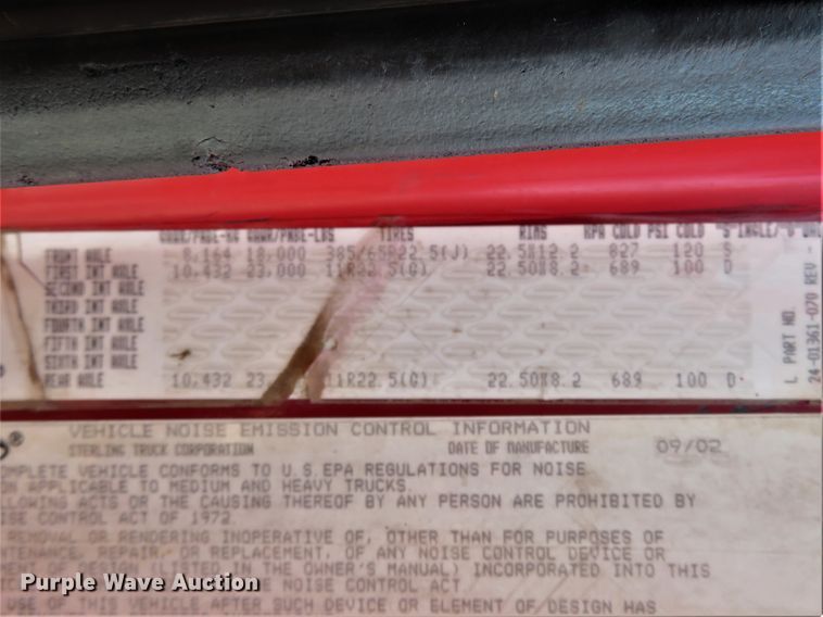 image for item FP9360 2003 Sterling LT9500  semi truck