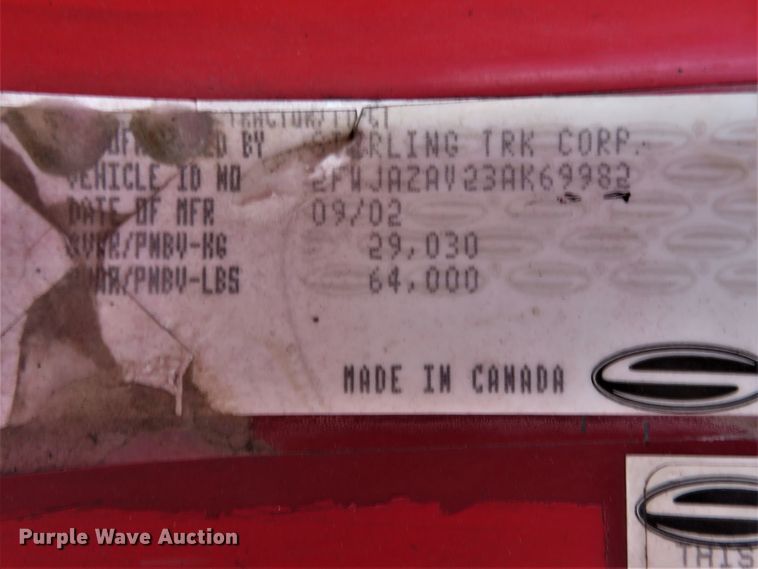 image for item FP9360 2003 Sterling LT9500  semi truck