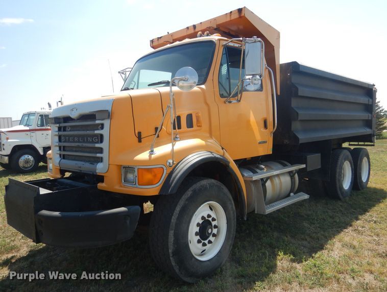 image for item HU9256 2006 Sterling LT7500  dump truck