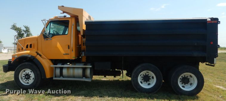 image for item HU9256 2006 Sterling LT7500  dump truck