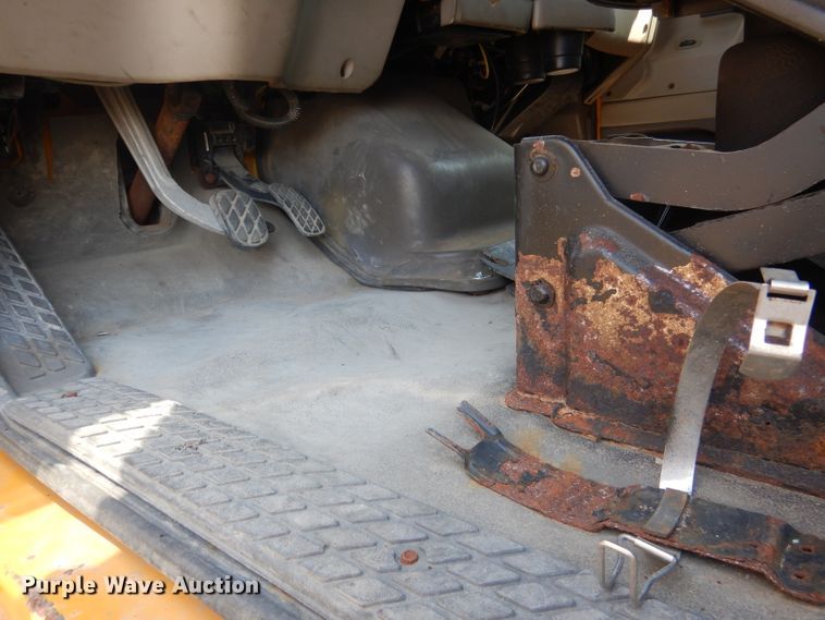 image for item HU9256 2006 Sterling LT7500  dump truck