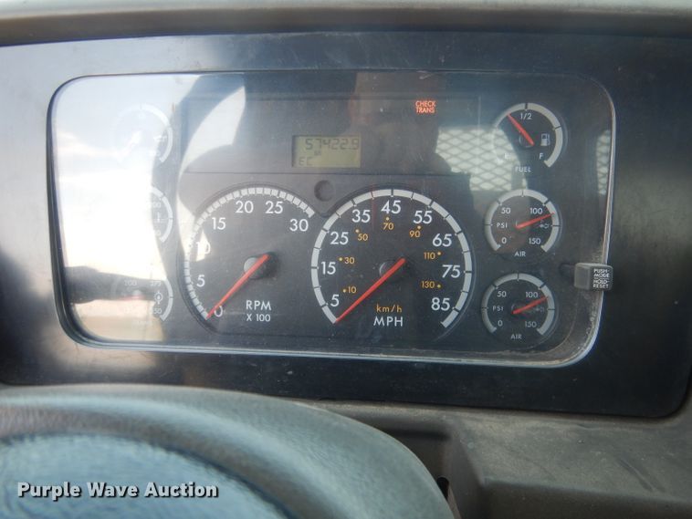 image for item HU9256 2006 Sterling LT7500  dump truck