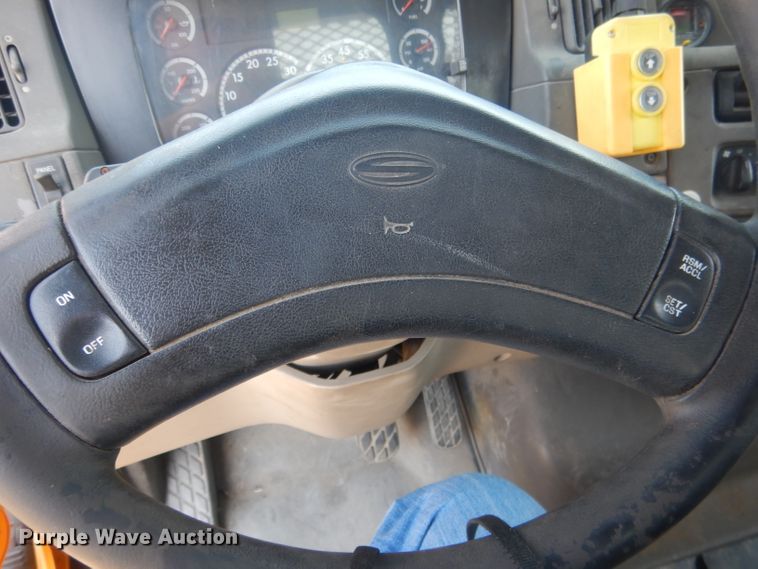 image for item HU9256 2006 Sterling LT7500  dump truck