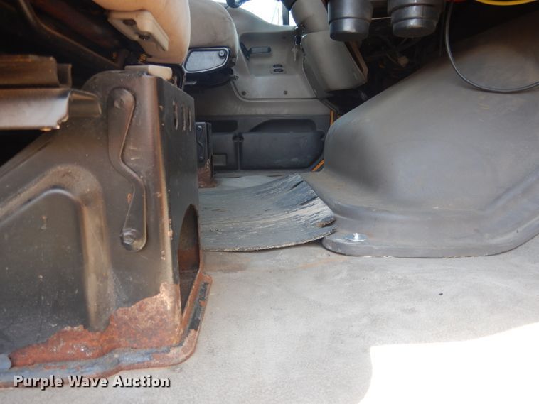 image for item HU9256 2006 Sterling LT7500  dump truck