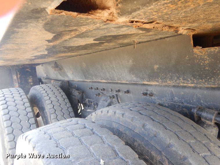 image for item HU9256 2006 Sterling LT7500  dump truck