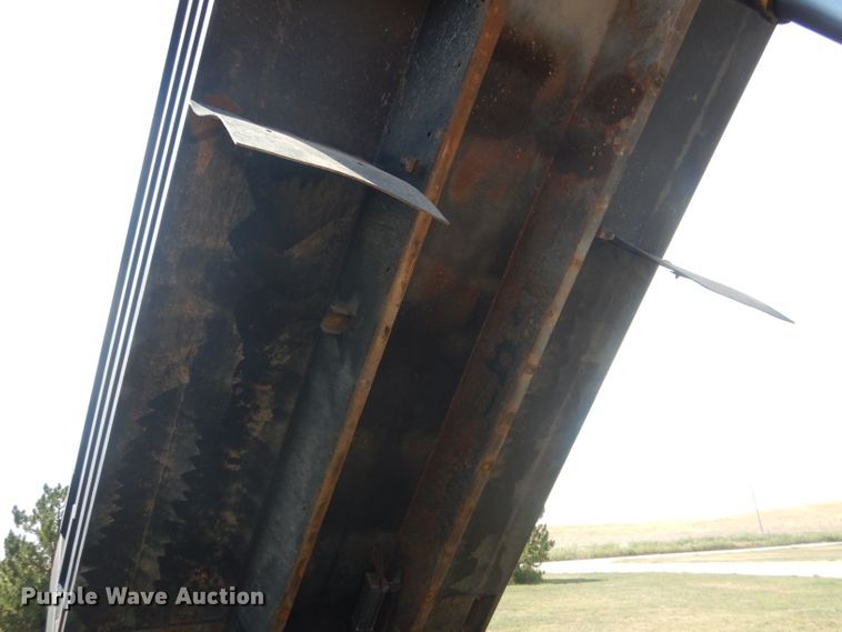 image for item HU9256 2006 Sterling LT7500  dump truck